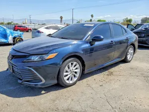 Toyota Camry 2.5L 4 2021