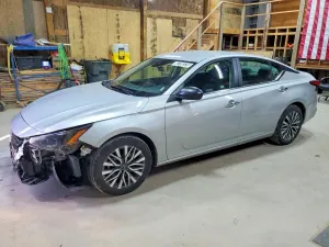 Nissan Altima 2.5L 4 2025