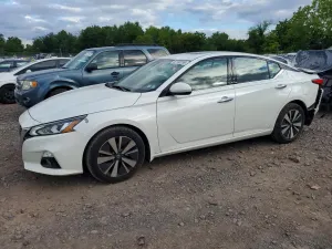 Nissan Altima 2.5L 4 2019