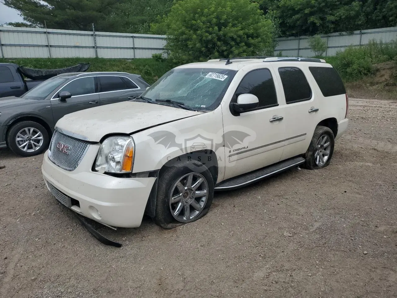 GMC Yukon DENALI 6.2L 8 2009