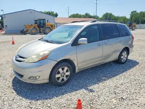 Toyota Sienna 3.3L 6 2006