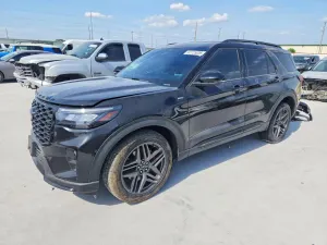 Ford Explorer 2.3L 4 2025