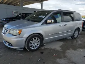 Chrysler Town & Country TOURING L 3.6L 6 2011