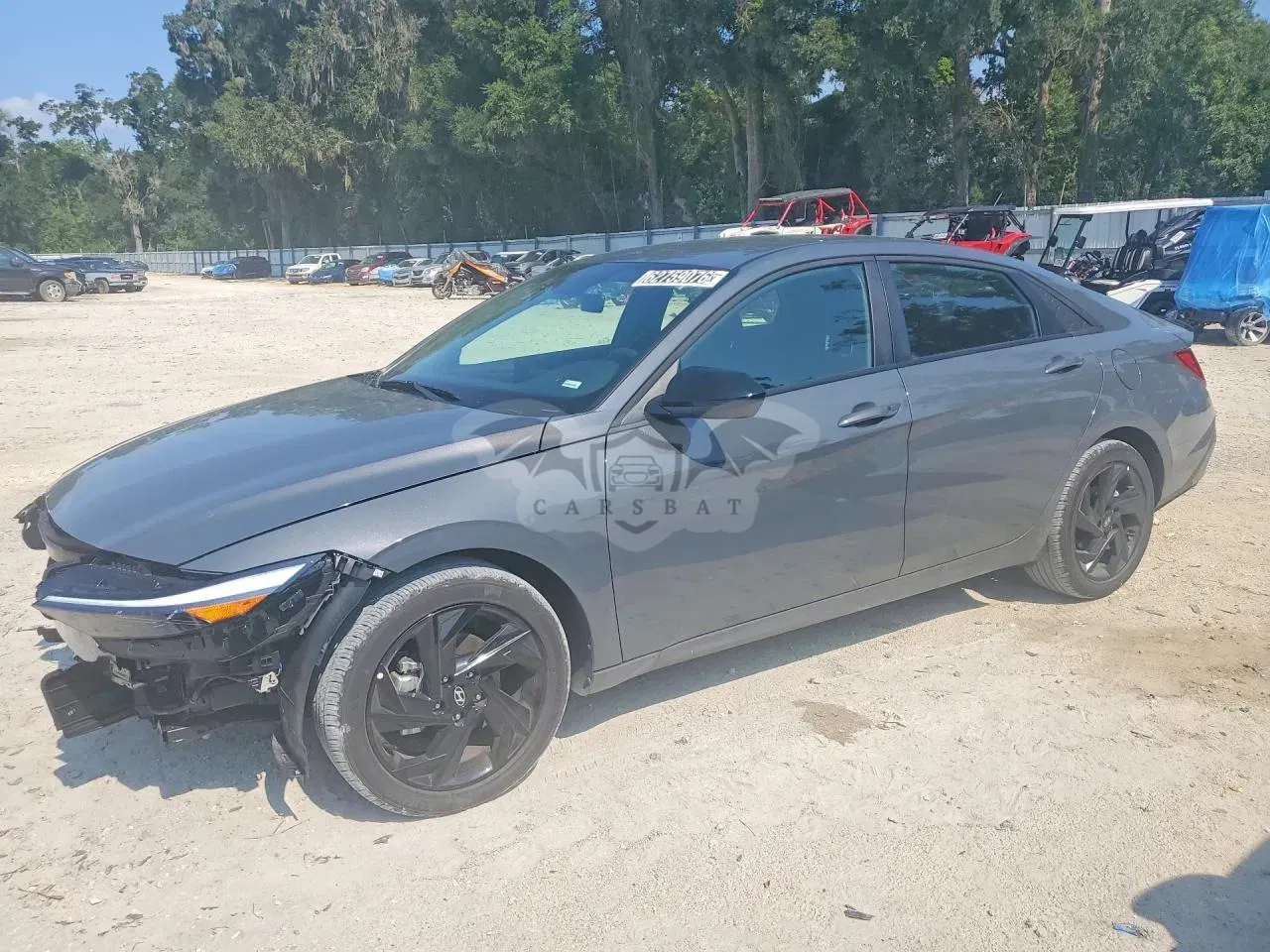 Hyundai Elantra 2.0L 4 2026