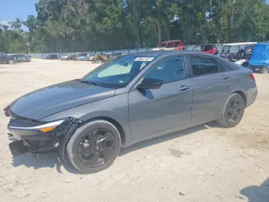 Hyundai Elantra 2.0L 4 2026