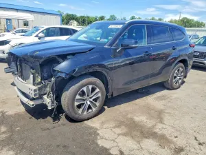 Toyota Highlander 3.5L 6 2022