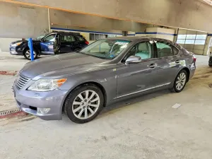 Lexus LS 4.6L 8 2012