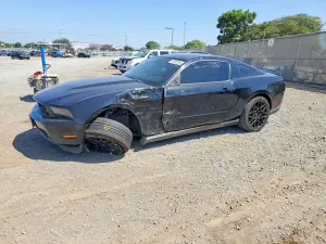 Ford Mustang 5.0L 8 2011