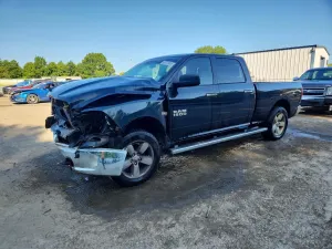 RAM 1500 5.7L 8 2015