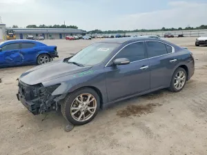 Nissan Maxima 3.5L 6 2012