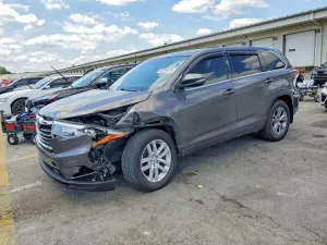 Toyota Highlander 3.5L 6 2016
