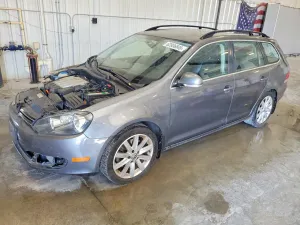 Volkswagen Jetta 2.0L 4 2012