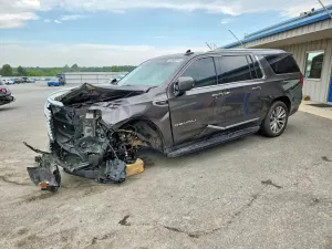 GMC Yukon 6.2L 8 2021