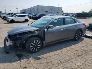Nissan Altima 2.5L 4 2017