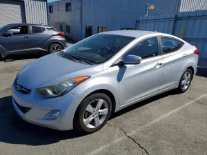 Hyundai Elantra 1.8L 4 2013