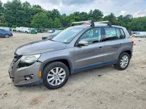 Volkswagen Tiguan 2.0L 4 2010