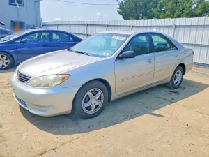 Toyota Camry 2.4L 4 2005