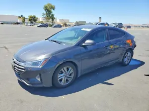Hyundai Elantra 2.0L 4 2020