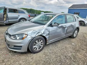 Volkswagen Golf 1.8L 4 2015