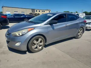 Hyundai Elantra 1.8L 4 2013