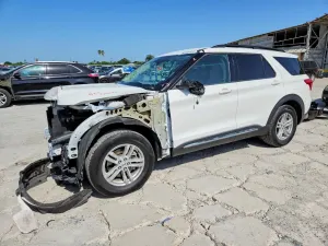 Ford Explorer 2.3L 4 2023