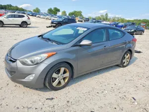 Hyundai Elantra 1.8L 4 2013