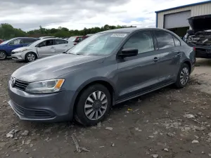Volkswagen Jetta 2.0L 4 2014