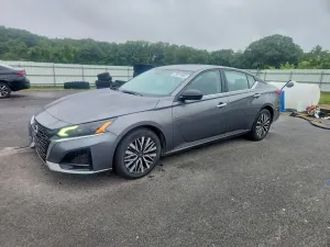 Nissan Altima 2.5L 4 2025