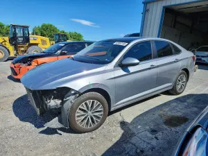 Volkswagen Jetta 1.4L 4 2021