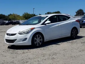 Hyundai Elantra 1.8L 4 2013