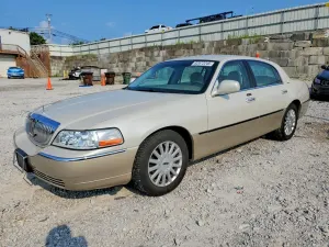 Lincoln Town Car 4.6L 8 2005
