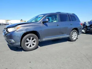 Toyota Highlander 3.5L 6 2013