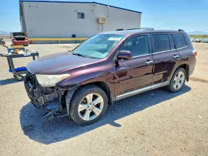 Toyota Highlander 3.5L 6 2013