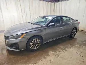 Nissan Altima 2.5L 4 2025