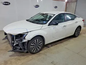 Nissan Altima 2.5L 4 2025