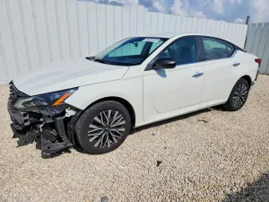 Nissan Altima 2.5L 4 2025