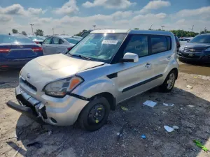 Kia Soul 2.0L 4 2011