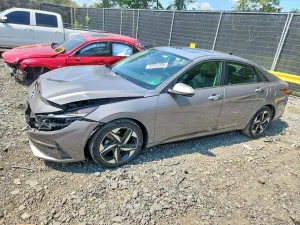 Hyundai Elantra 2.0L 4 2021