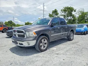 RAM 1500 5.7L 8 2014