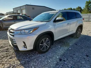 Toyota Highlander 3.5L 6 2019