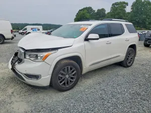 GMC Acadia 3.6L 6 2017