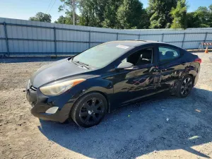 Hyundai Elantra 1.8L 4 2013