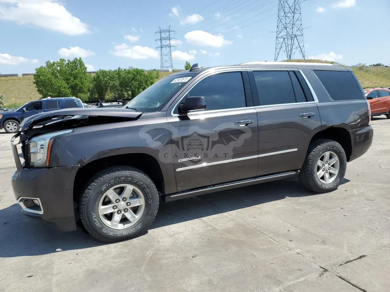 GMC Yukon DENALI 6.2L 8 2016