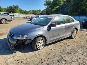 Volkswagen Jetta 1.4L 4 2016