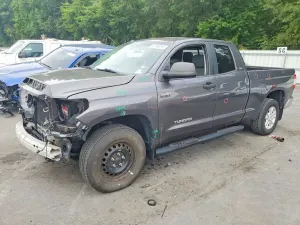 Toyota Tundra 5.7L 8 2015