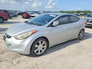 Hyundai Elantra 1.8L 4 2013