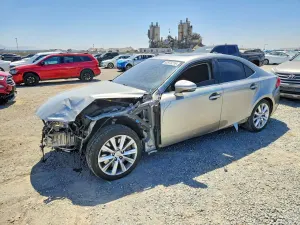 Lexus IS 2.0L 4 2016