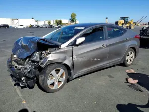 Hyundai Elantra 1.8L 4 2013