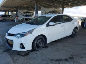 Toyota Corolla 1.8L 4 2015