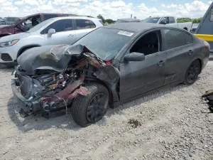 Nissan Altima BASE 2.5L 4 2011